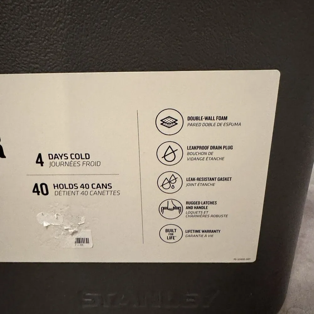 Stanley Cold-For-Days 30qt | 28.3L Hard-Sided Cooler - Picture 4 of 10